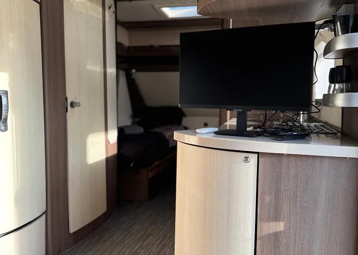 Caravan For Rent Κάμπινγκ